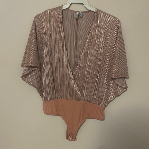 Gold Metallic Top Bodysuit - Picture 2 of 7